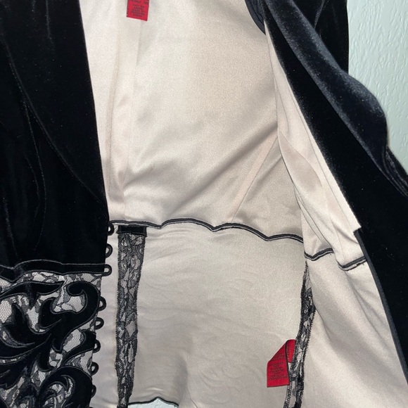 JS Collections Black Velvet Jacket SZ/ 12 - Picture 8 of 9